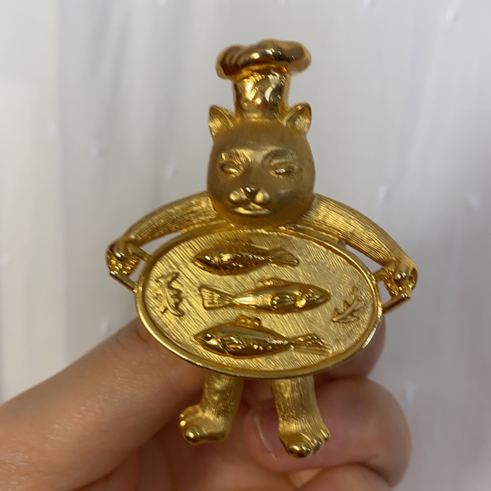 💛BOGO💛 Brooch Pins - Picture 8 of 10